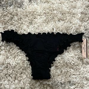 NWT Victoria’s Secret The Ruffle Itsy Bikini Bottom
